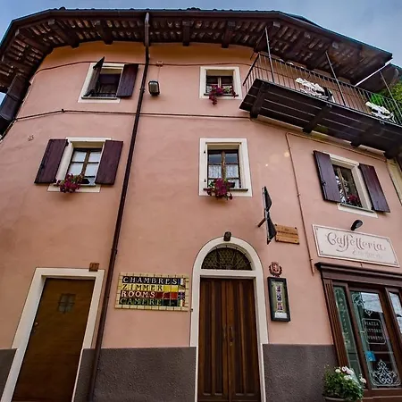 Alojamento de Acomodação e Pequeno-almoço Dimora San Sebastiano