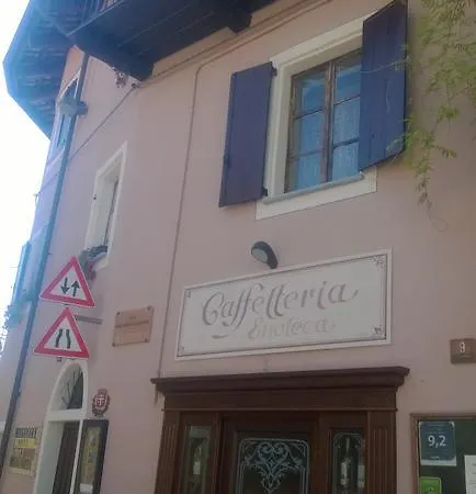 Alojamento de Acomodação e Pequeno-almoço Dimora San Sebastiano 4*