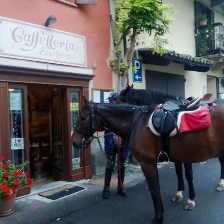 Dimora San Sebastiano Alojamento de Acomodação e Pequeno-almoço 4*