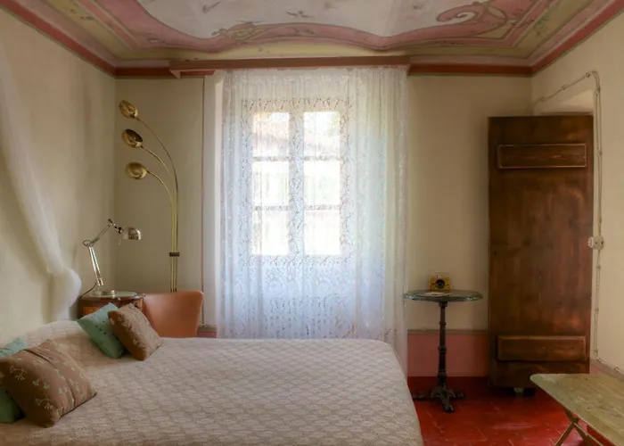 Dimora San Sebastiano Bed and Breakfast 4*