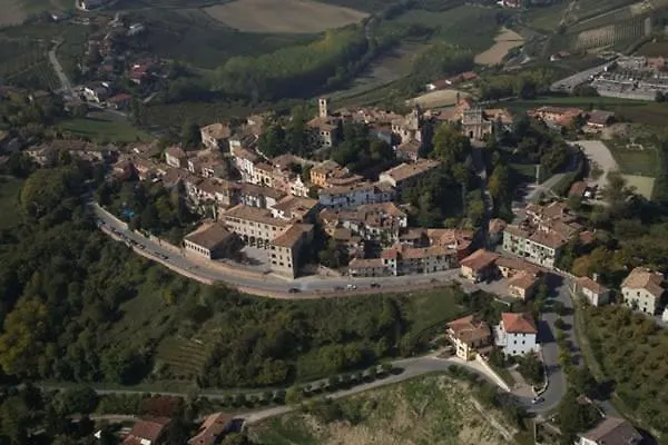 Dimora San Sebastiano Bed and Breakfast Neive