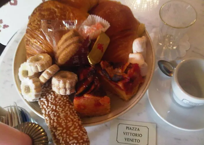 Dimora San Sebastiano Bed and Breakfast Neive